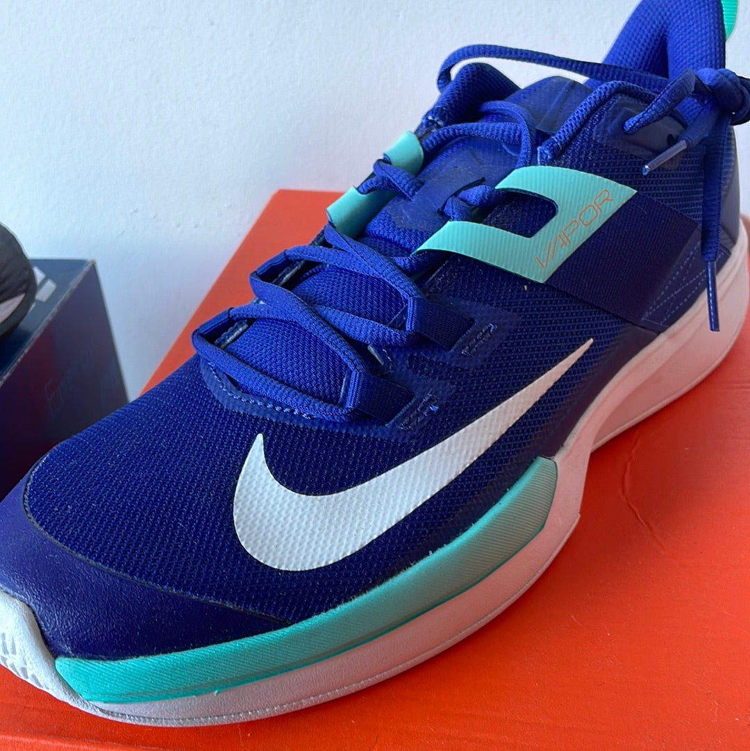 Nike Vapor Lite HC Men’s Tennis Shoe