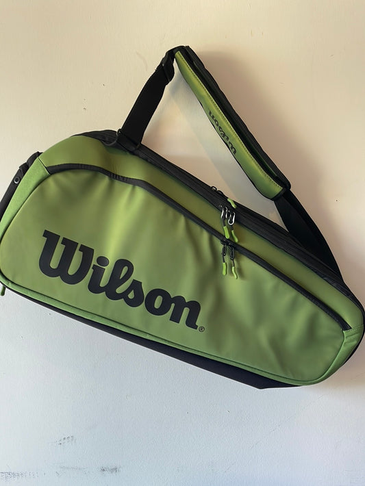 Wilson Super Tour 15-pack Blade Tennis Racket Bag